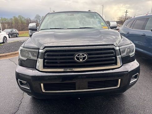 Used 2021 Toyota Sequoia Limited w/ Safety & Convenience Package image 3