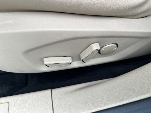 Used 2013 Ford Fusion SE FWD image 20