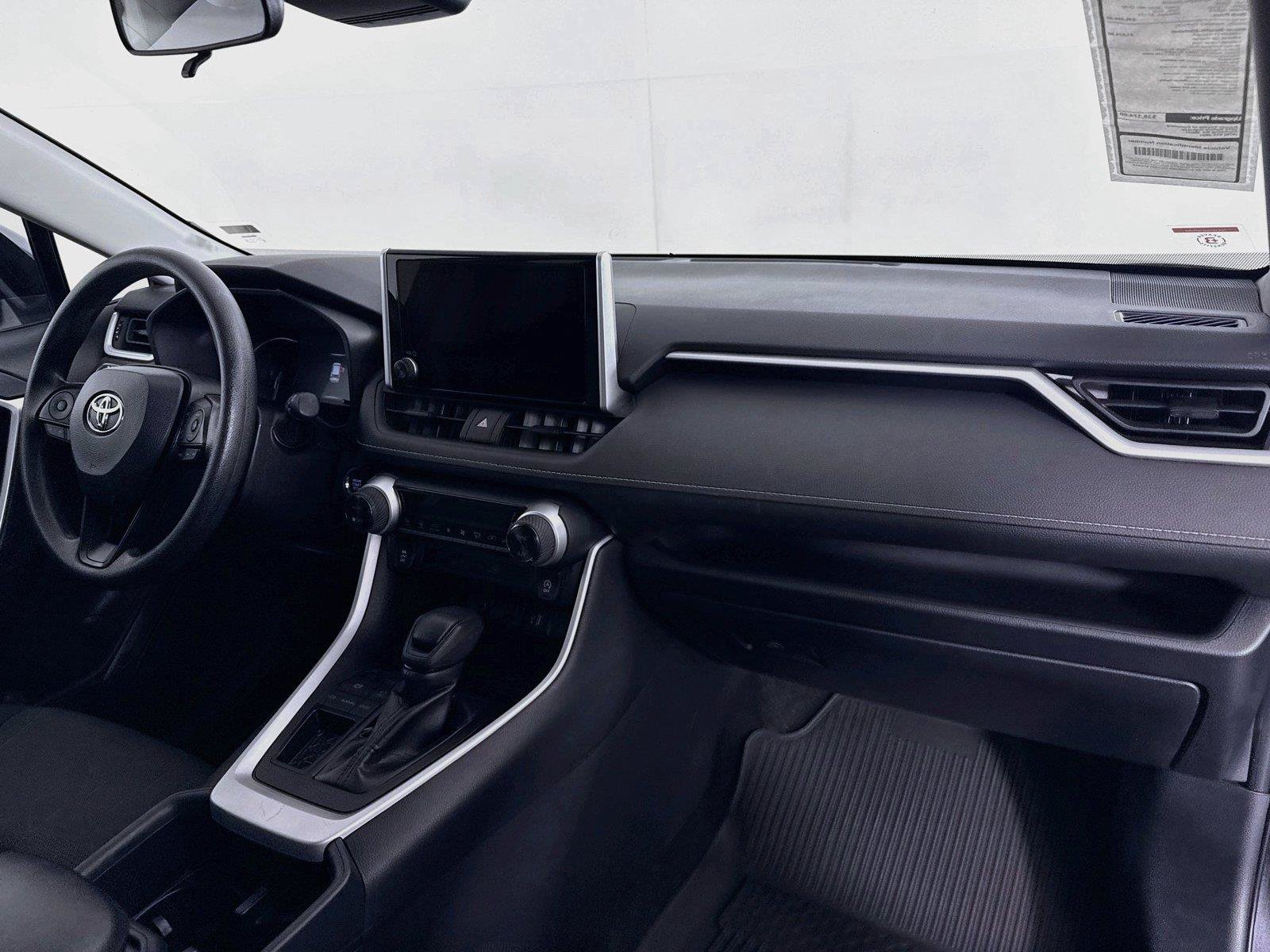 Certified 2025 Toyota RAV4 XLE FWD image 43