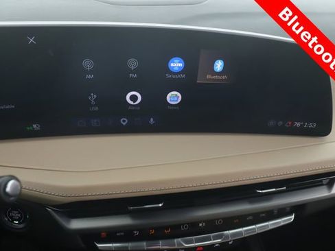 Used 2024 Cadillac XT4 Luxury w/ Trailering Package AWD/4WD image 5
