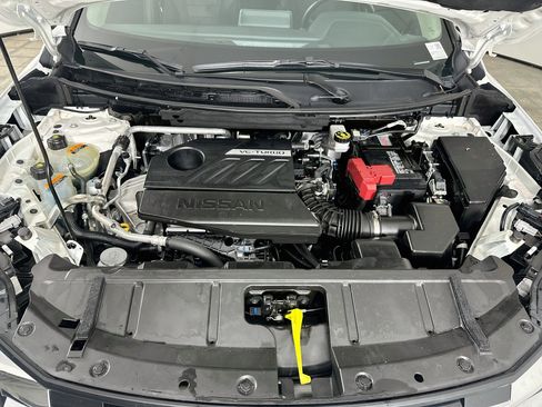 Used 2025 Nissan Rogue SV AWD/4WD image 32