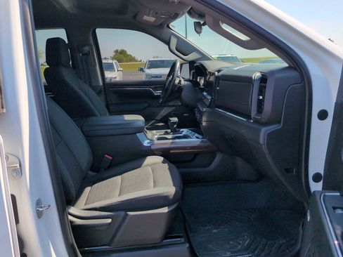 Used 2024 Chevrolet Silverado 1500 RST w/ Convenience Package II AWD/4WD image 7