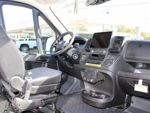 Used 2024 RAM ProMaster 3500 image 13