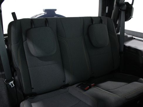 Used 2025 Jeep Wrangler Sport image 27