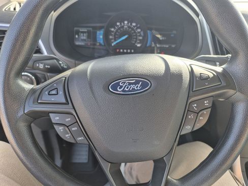 Used 2024 Ford Edge SE AWD/4WD image 6