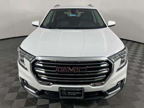 Used 2023 GMC Terrain SLT AWD/4WD image 5
