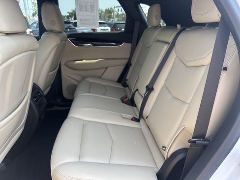 Used 2019 Cadillac XT5 AWD image 7
