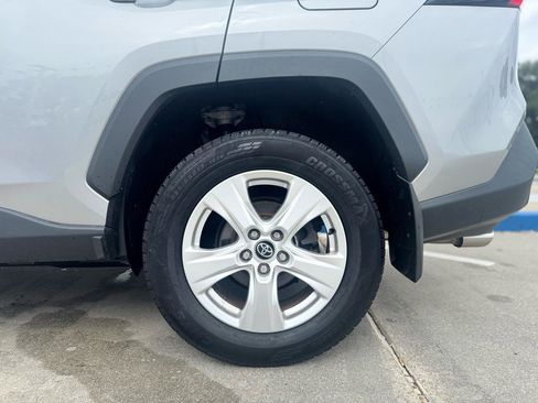 Used 2020 Toyota RAV4 XLE w/ Convenience Package AWD/4WD image 28