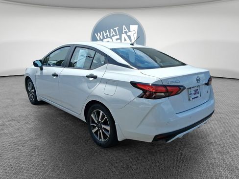 Used 2025 Nissan Versa S w/ S Plus Package FWD image 6