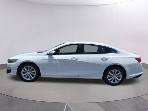 Used 2024 Chevrolet Malibu LT FWD image 2