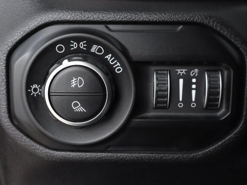 Used 2020 Jeep Gladiator Sport w/ Quick Order Package 24S image 23