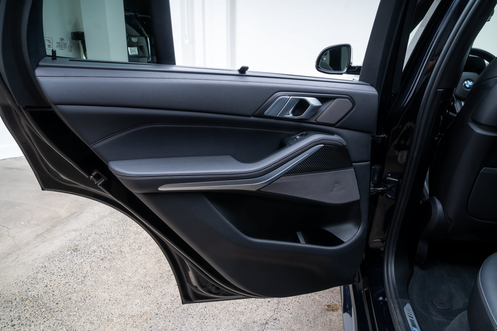 Used 2022 BMW X5 M50i AWD/4WD image 22