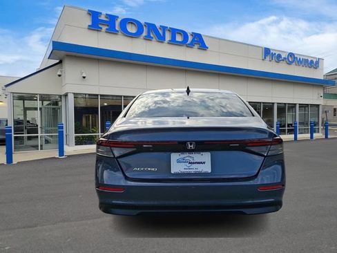 Used 2023 Honda Accord EX image 5