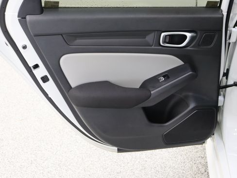 Used 2025 Honda Civic Sport image 26