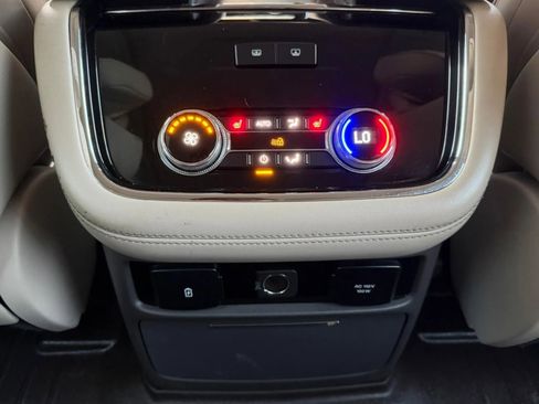 Used 2019 Lincoln Navigator Reserve image 51