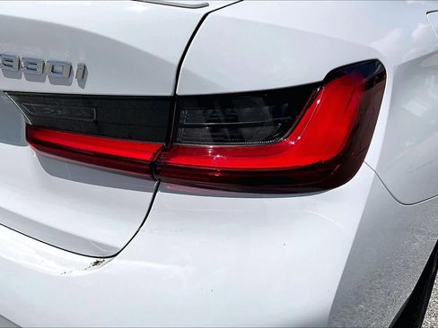 Used 2026 BMW 330i Sedan w/ M Sport Package RWD image 29