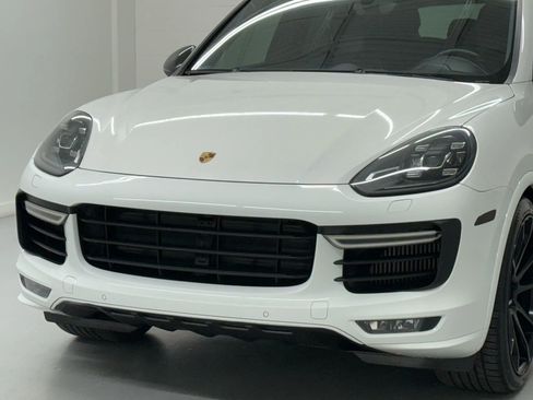 Used 2018 Porsche Cayenne GTS w/ Premium Package Plus image 9