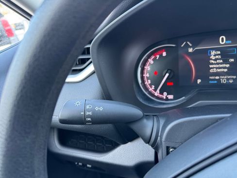 Used 2024 Toyota RAV4 LE image 18