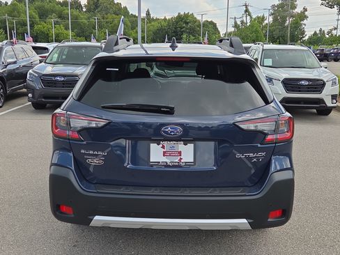 Certified 2025 Subaru Outback Limited XT AWD/4WD image 4