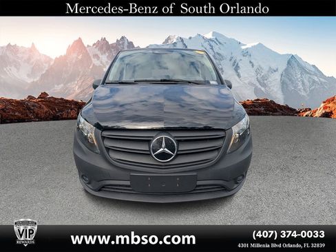 Used 2023 Mercedes-Benz Metris Passenger image 21