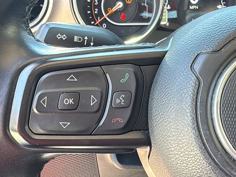 Used 2021 Jeep Gladiator Sport AWD/4WD image 23