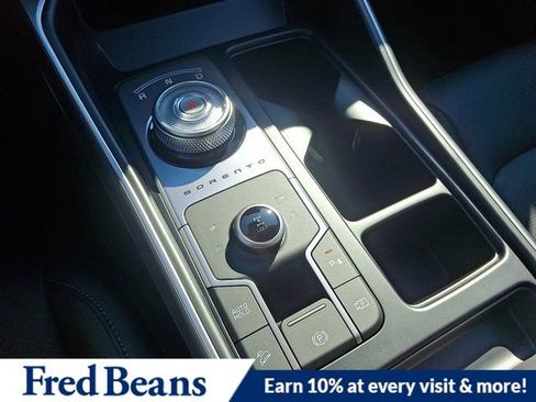 New 2025 Kia Sorento EX w/ EX Panoramic Sunroof Package image 12