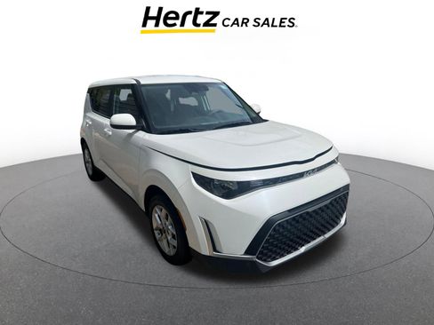 Used 2025 Kia Soul LX w/ LX Technology Package image 1