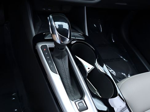 Used 2025 Buick Envista Avenir FWD image 26