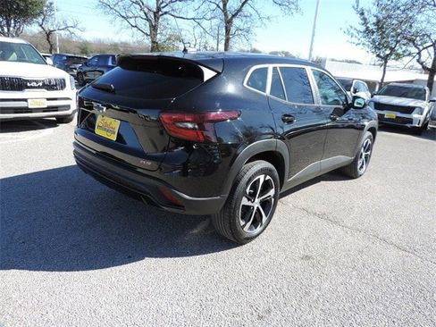 Used 2025 Chevrolet Trax RS w/ Driver Confidence Package image 5