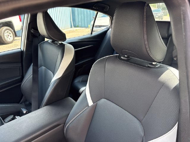 Used 2025 Toyota Camry SE FWD image 9
