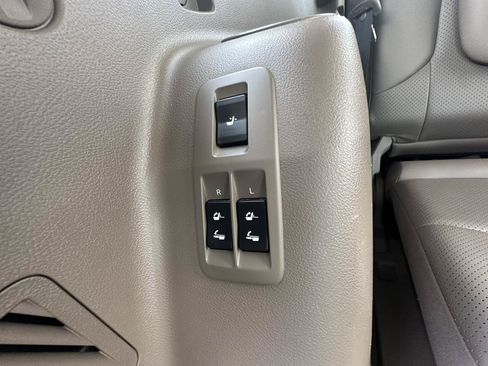 Used 2013 Lexus GX 460 Premium AWD/4WD image 39