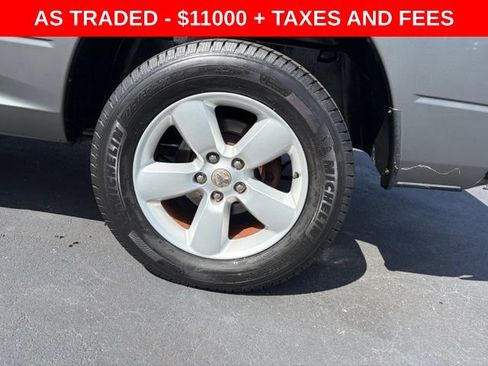 Used 2013 RAM 1500 Classic SLT w/ Premium Display Pkg RWD image 10