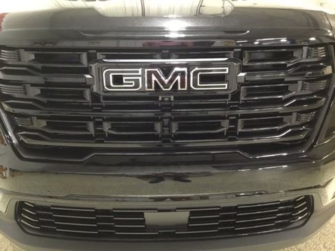 New 2026 GMC Acadia Elevation w/ Black Edition image 27