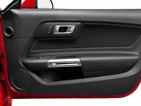 Used 2021 Ford Mustang GT RWD image 18