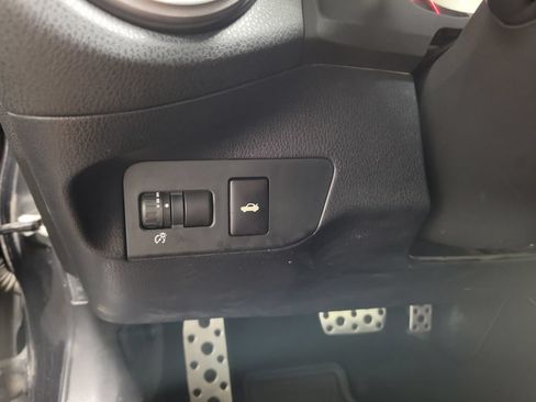 Used 2020 Toyota 86 RWD image 25