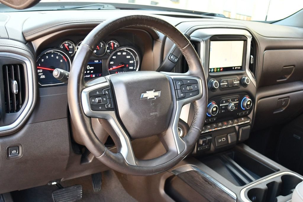 Used 2019 Chevrolet Silverado 1500 LTZ w/ LTZ Premium Package AWD/4WD image 39