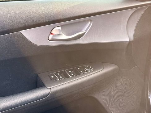 Used 2024 Kia Forte LXS image 22