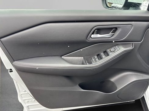 New 2026 Nissan Rogue SV image 22