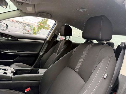 Used 2020 Honda Civic LX image 9