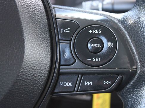 Used 2022 Toyota Corolla LE FWD image 27