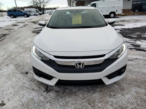 Used 2017 Honda Civic EX-T image 3