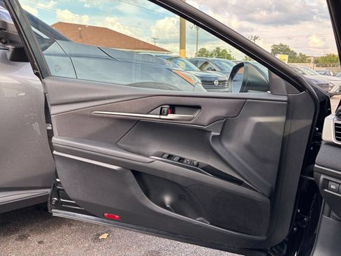 Used 2025 Toyota Camry LE FWD image 18