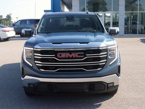 Used 2024 GMC Sierra 1500 SLT image 2