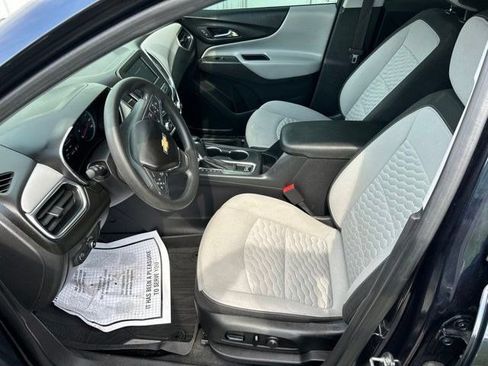 Used 2021 Chevrolet Equinox LS w/ LS Convenience Package AWD/4WD image 12