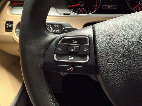 Used 2014 Volkswagen CC Sport FWD image 15