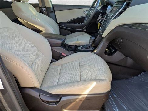 Used 2018 Hyundai Santa Fe Sport image 21