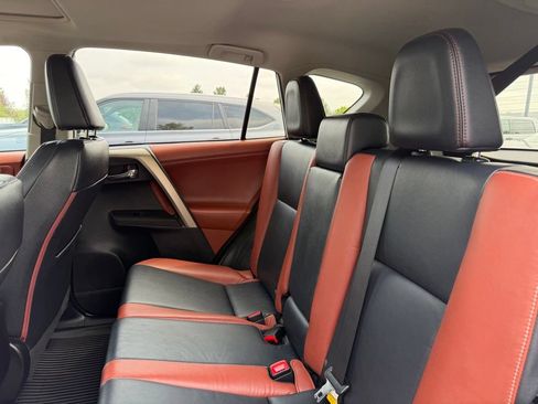 Used 2013 Toyota RAV4 Limited AWD/4WD image 30