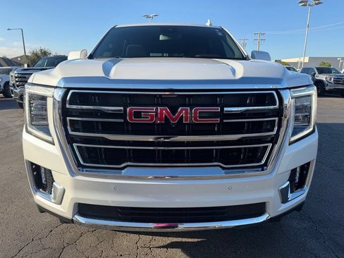 Used 2023 GMC Yukon SLT w/ SLT Luxury Package AWD/4WD image 8