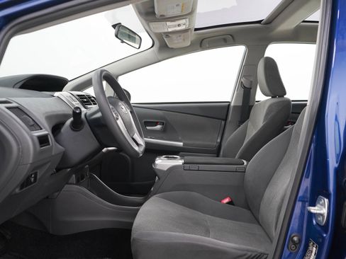 Used 2014 Toyota Prius V Three FWD image 21