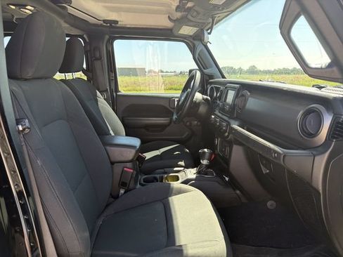 Used 2021 Jeep Gladiator Sport AWD/4WD image 13